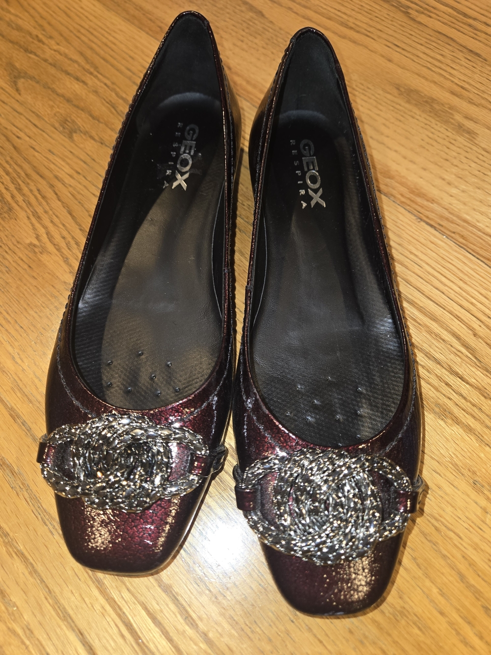 Geox Women's Metallic Burgundy Ballet Flats EU 39 US 9